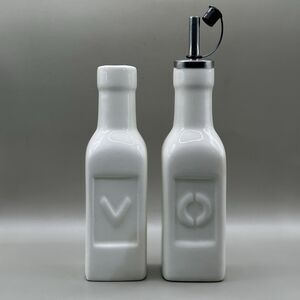 CALIFORNIA PANTRY Ceramic Oil & Vinegar Dispenser Set White O V Farmhouse Kitche